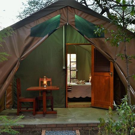 Muchenje self-catering Tents Exterior foto