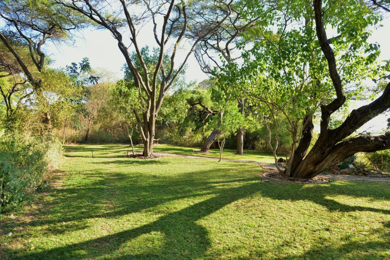 Muchenje self-catering Tents Exterior foto